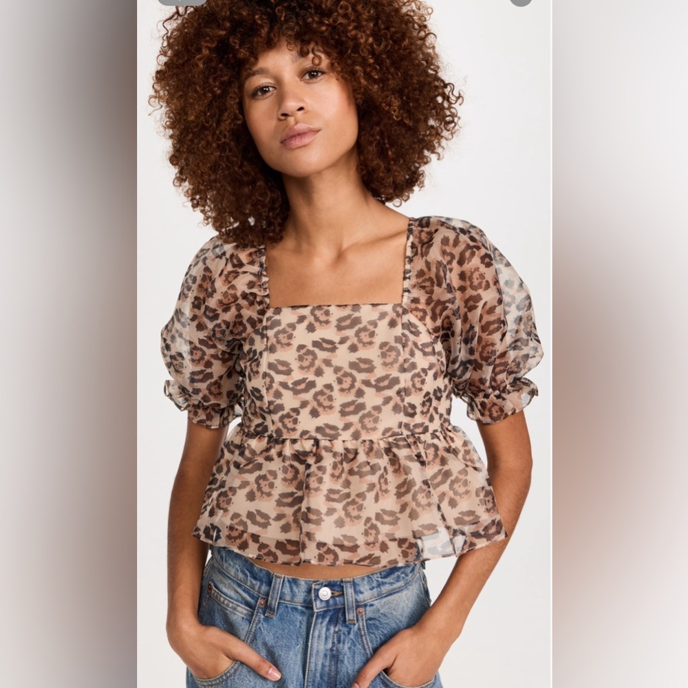 Endless Rose Leopard Print Puff Sleeve Top
